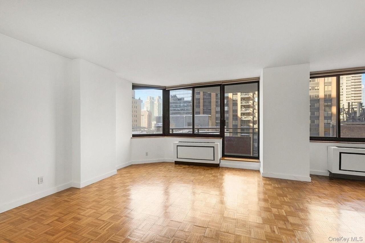 1991 Broadway Apt 8c #8C - Photo 7 of 8