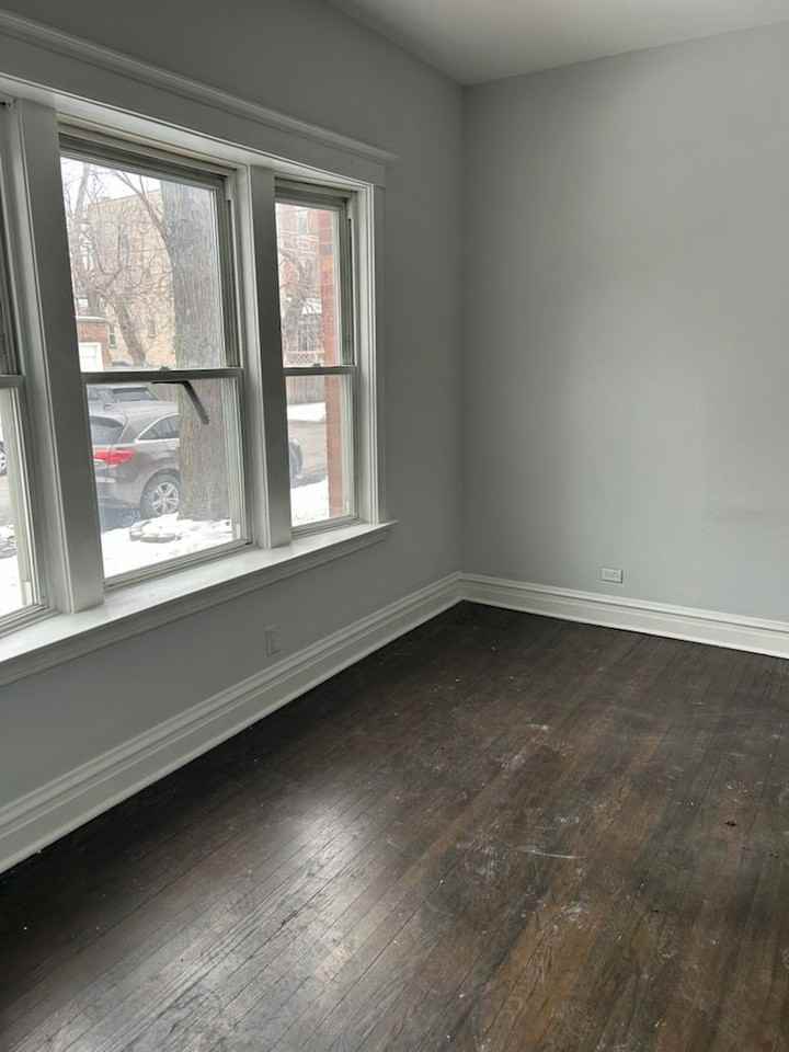 2552 N Kildare Ave #1S - Photo 3 of 5