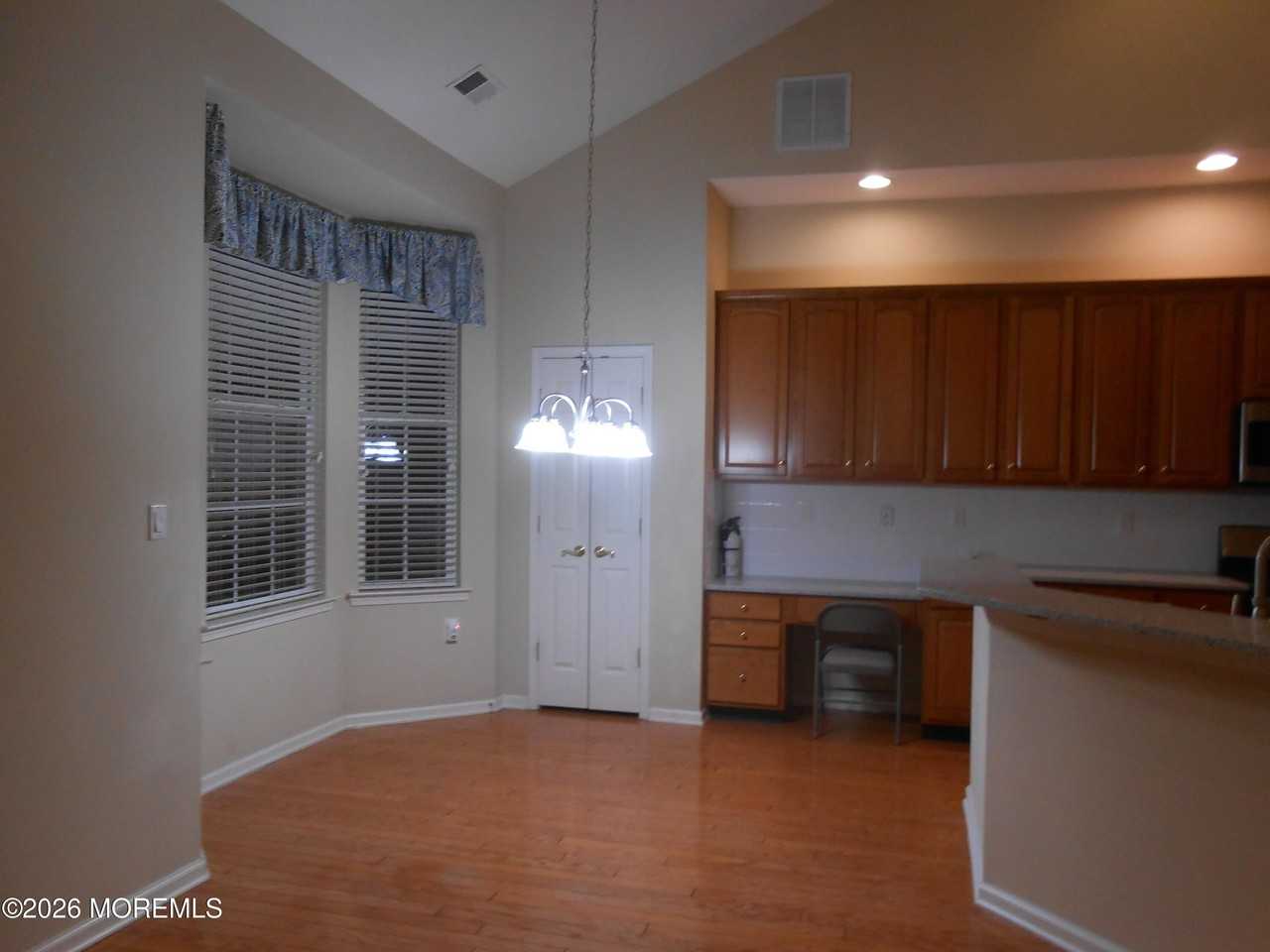 10 Headwaters Pl - Photo 5 of 38