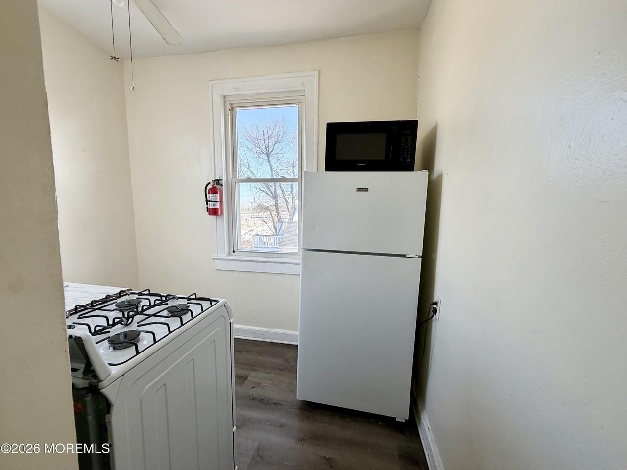 37 2nd Ave Apt 5 #5 - Photo 6 of 8