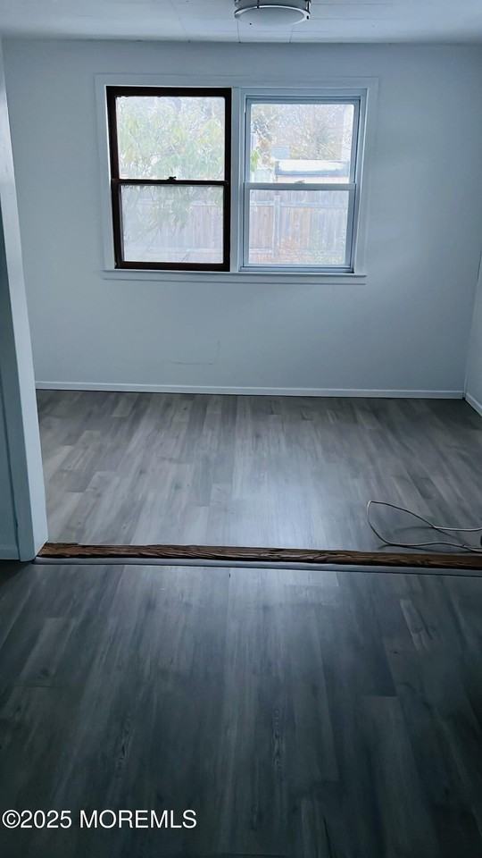 439 Mantoloking Rd - Photo 5 of 13