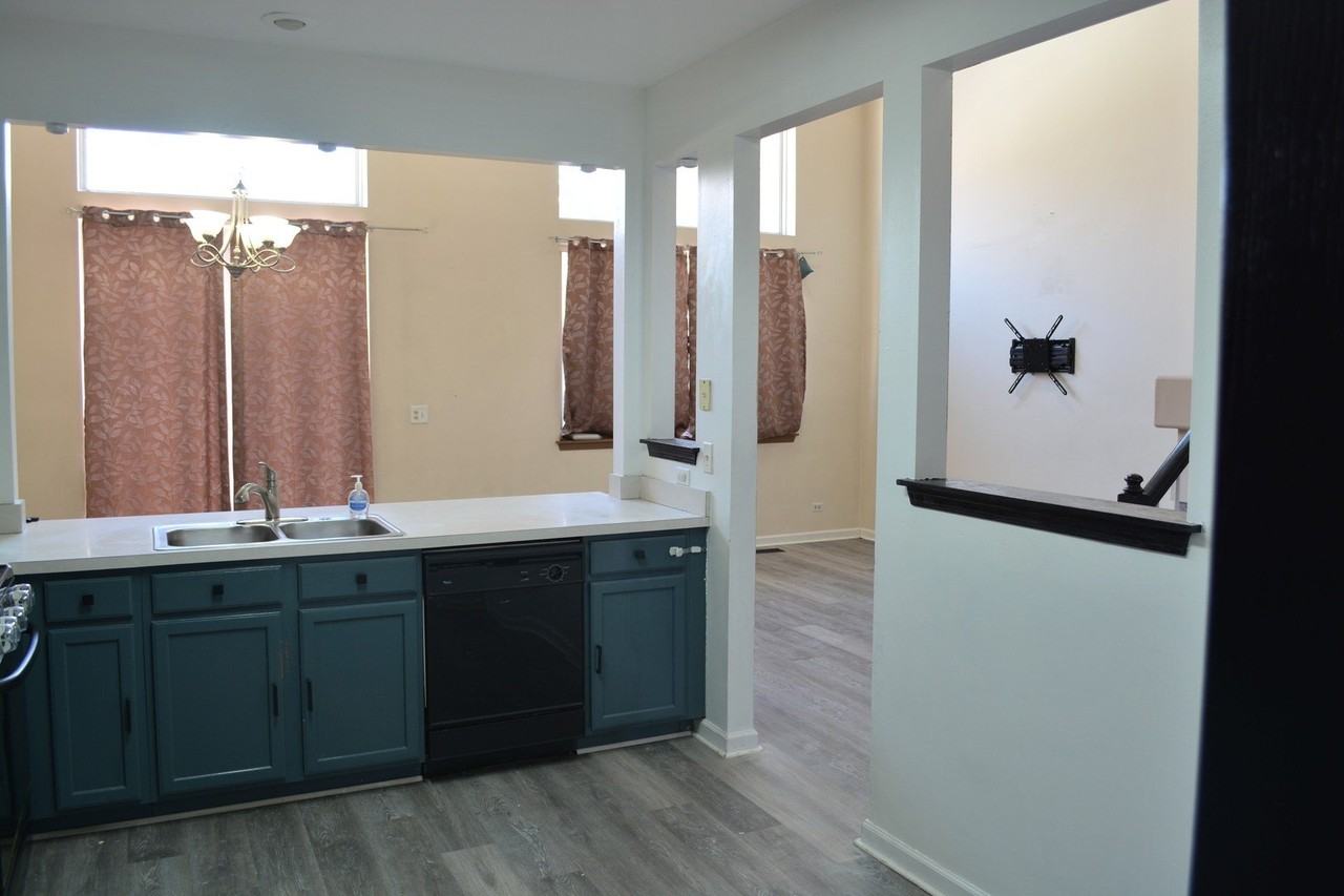 1401 Grayshire Ct Unit 1401 #1401 - Photo 2 of 16