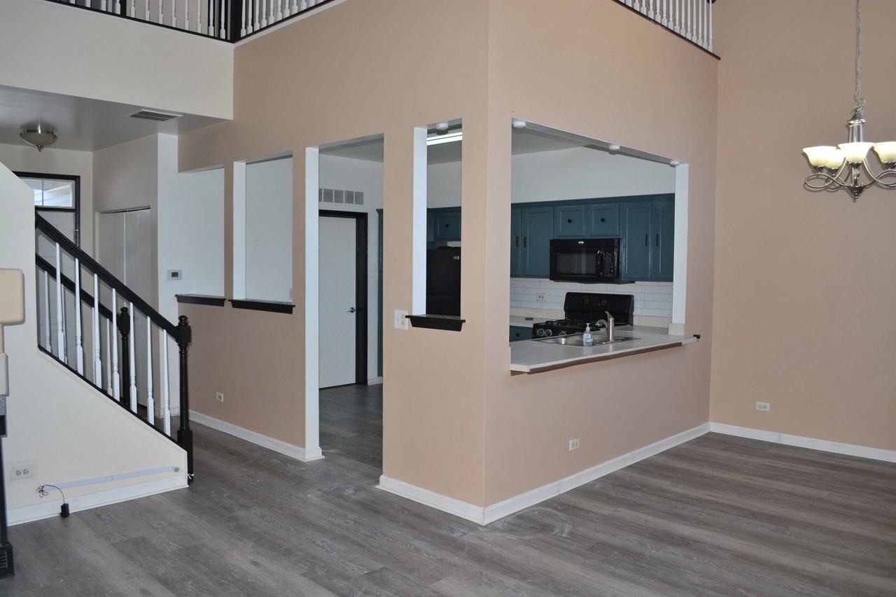 1401 Grayshire Ct Unit 1401 #1401 - Photo 4 of 16