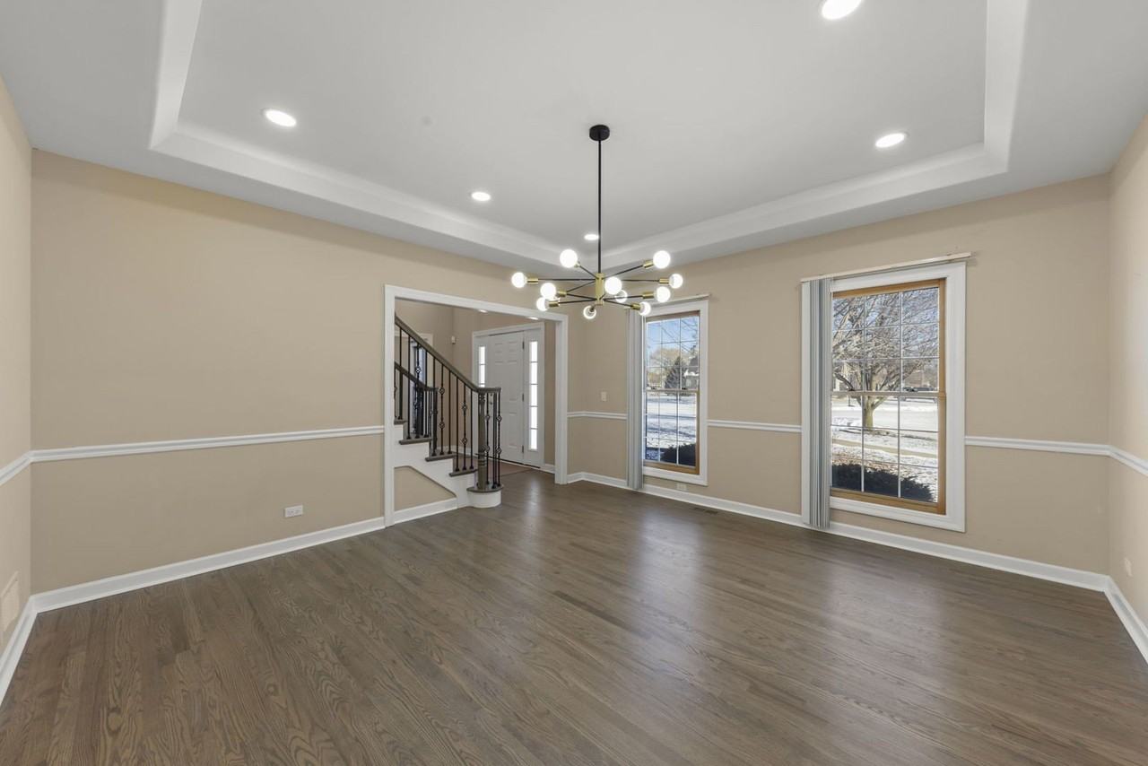 442 Mallard Point Dr - Photo 5 of 30