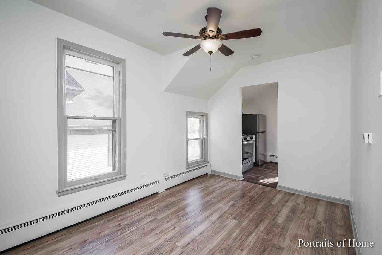 123 N West St Apt 2r #2R - Photo 2 of 11