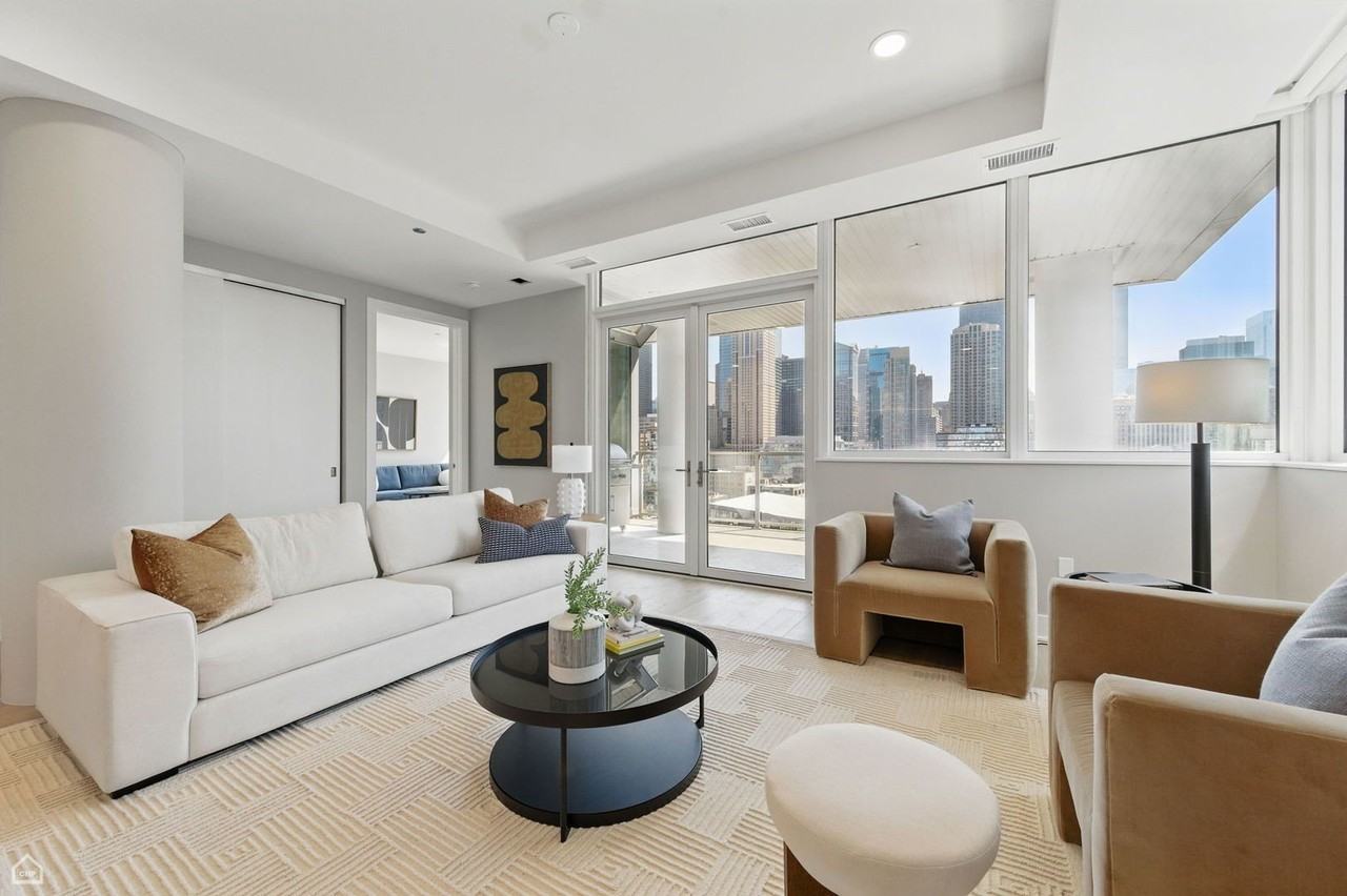 146 W Erie St Apt 1302 #1302 - Photo 6 of 17