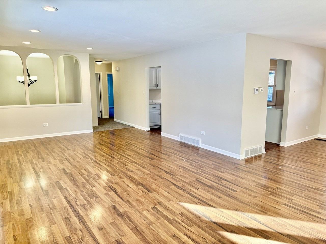 619 41st St - Photo 5 of 16