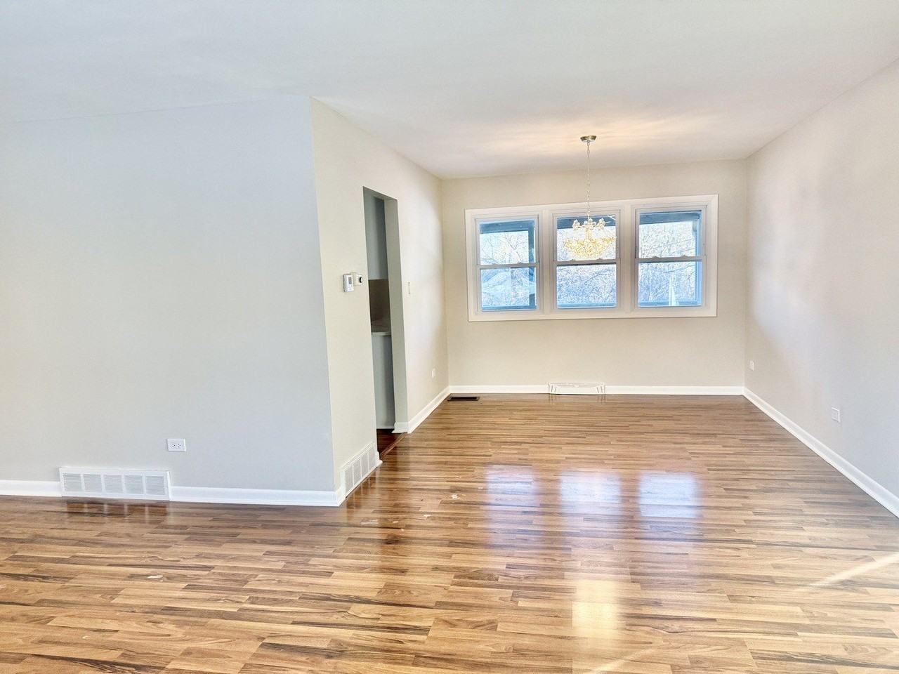 619 41st St - Photo 7 of 16