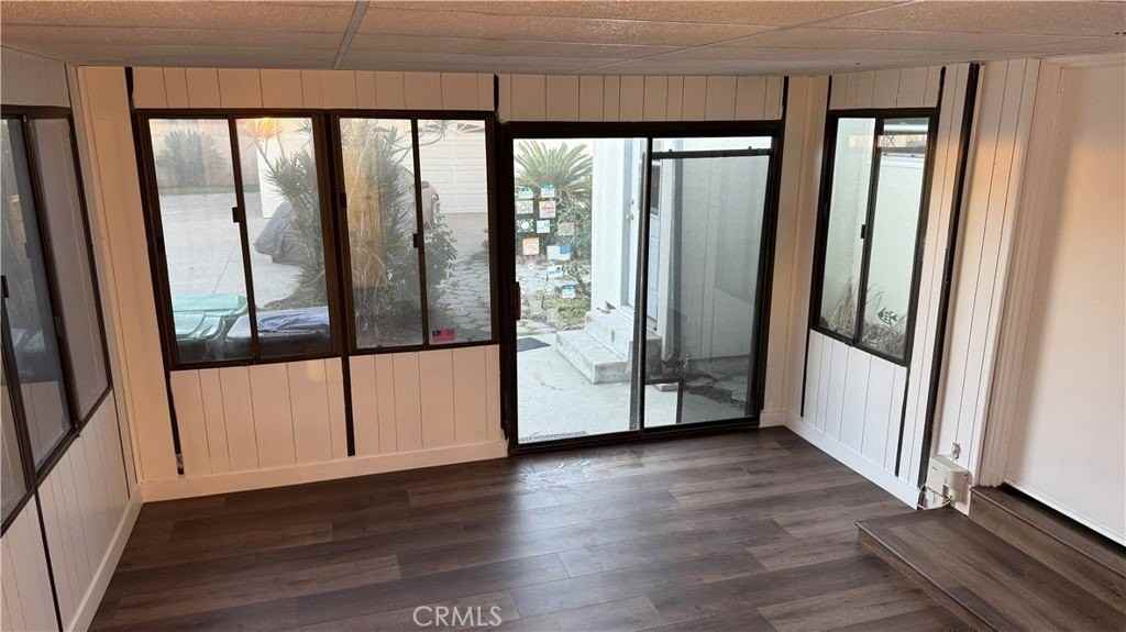 4350 Filhurst Ave - Photo 6 of 23