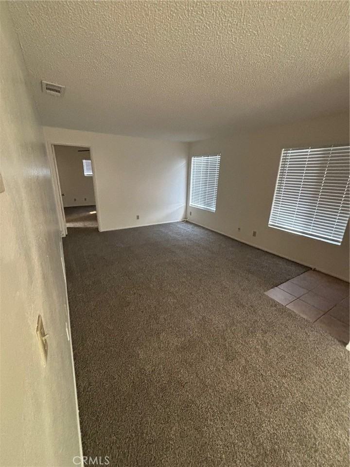 337 S 1st Ave - Photo 5 of 15