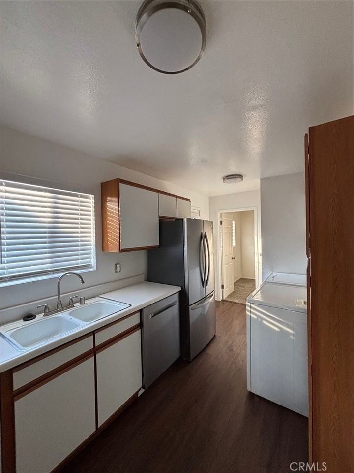 337 S 1st Ave - Photo 7 of 15