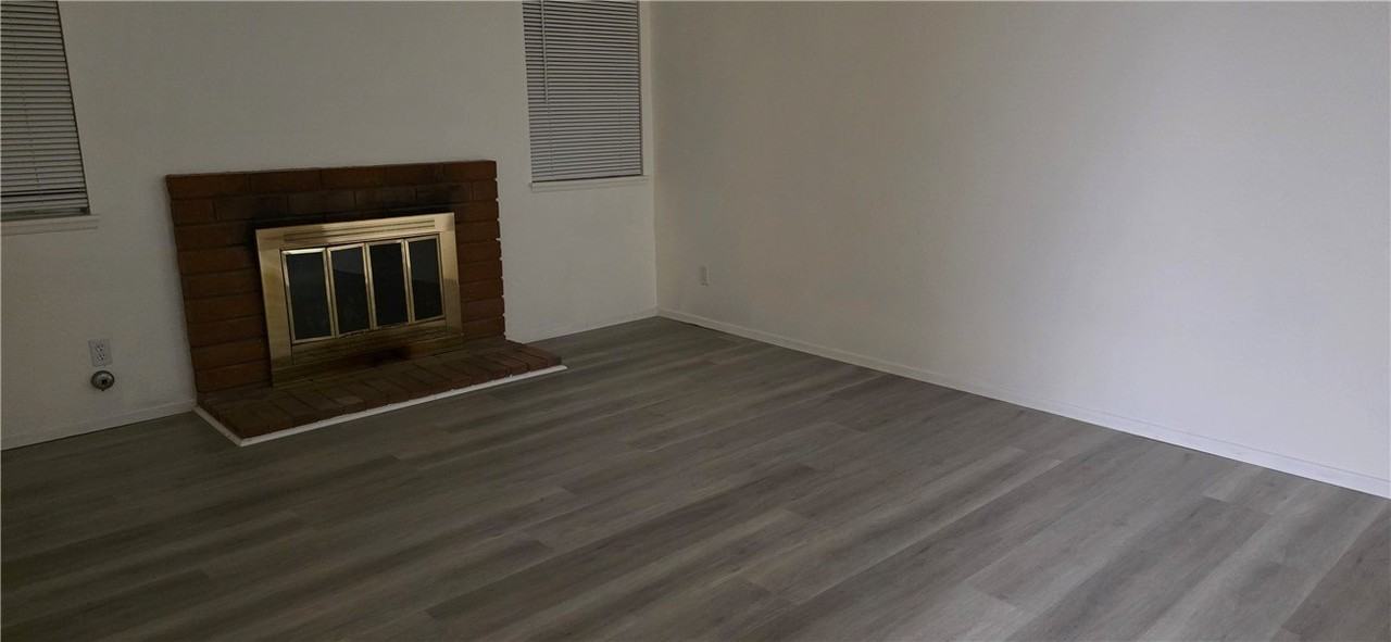 5048 Wyche Ct - Photo 4 of 17