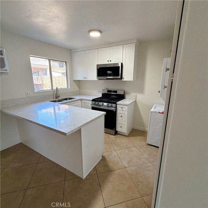 1304 W Lido Pl #2 - Photo 2 of 20