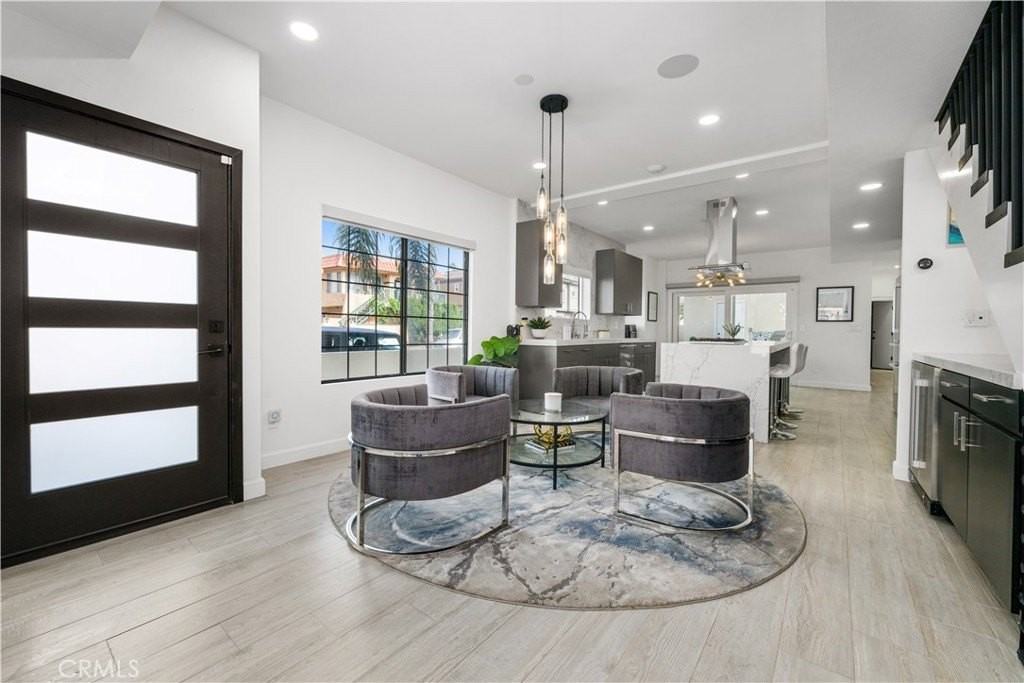 122 21st St - Photo 2 of 27