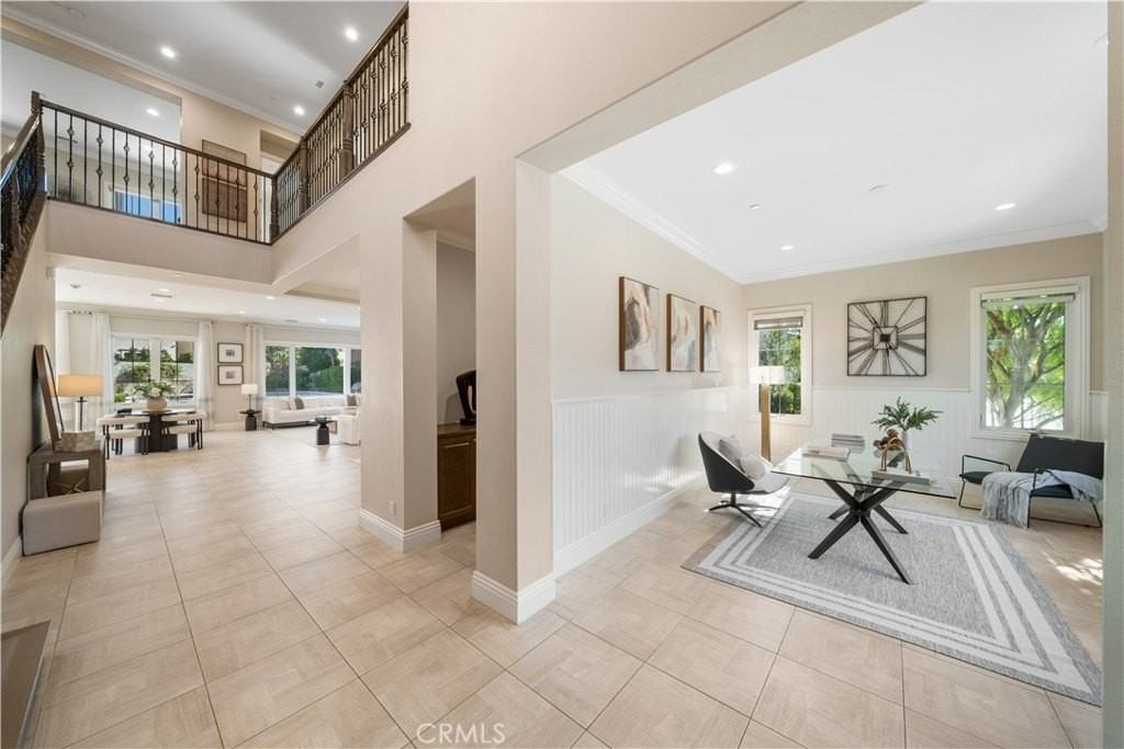 57 Kite - Photo 3 of 40