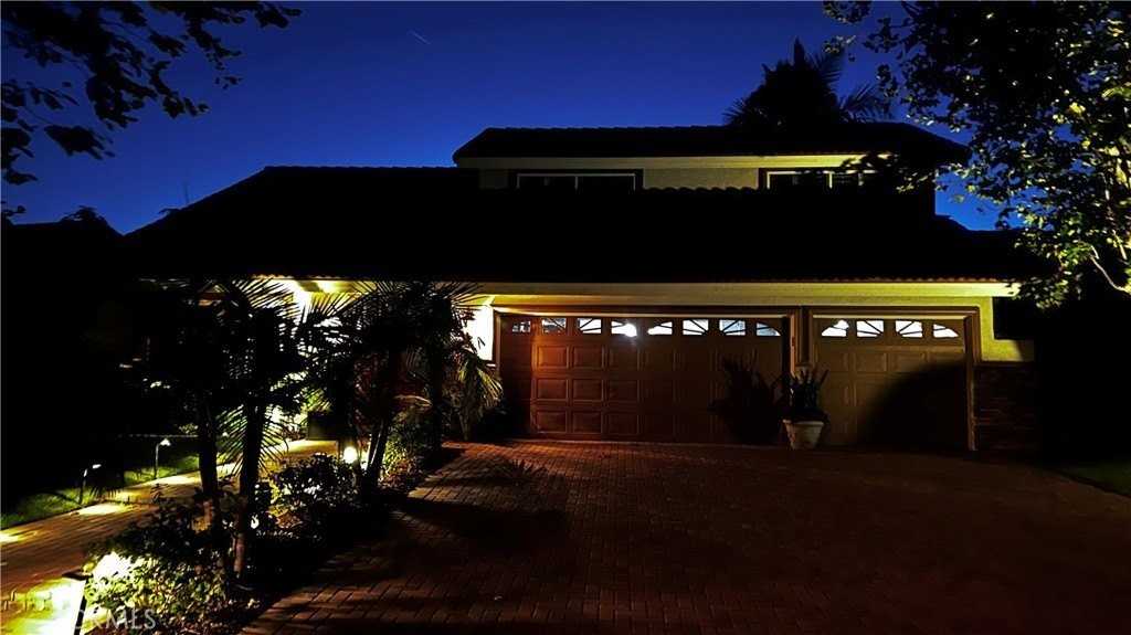 24081 La Chiquita Dr - Photo 2 of 28