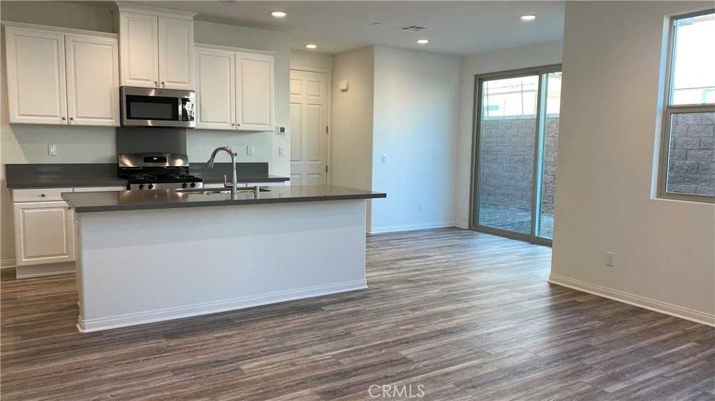 7604 Channel View St - Photo 2 of 15