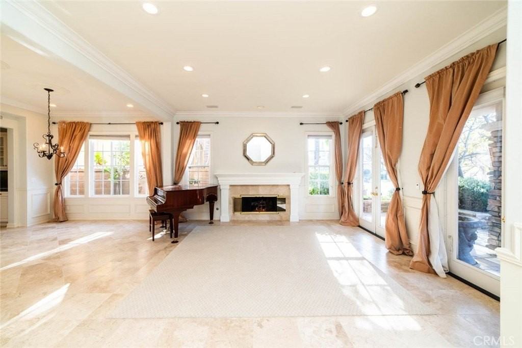 7 Camellia - Photo 3 of 50