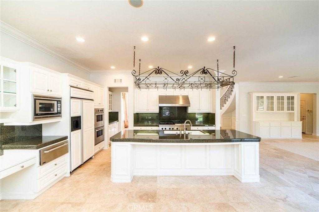 7 Camellia - Photo 4 of 50