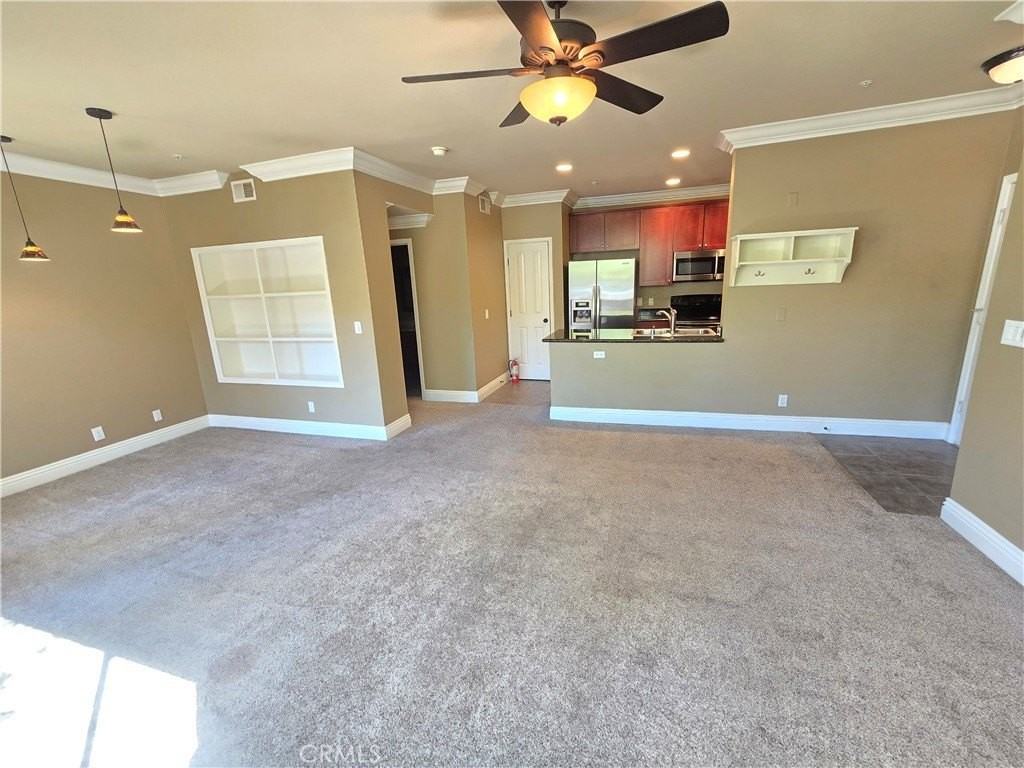 22681 Oakgrove #326 - Photo 6 of 17