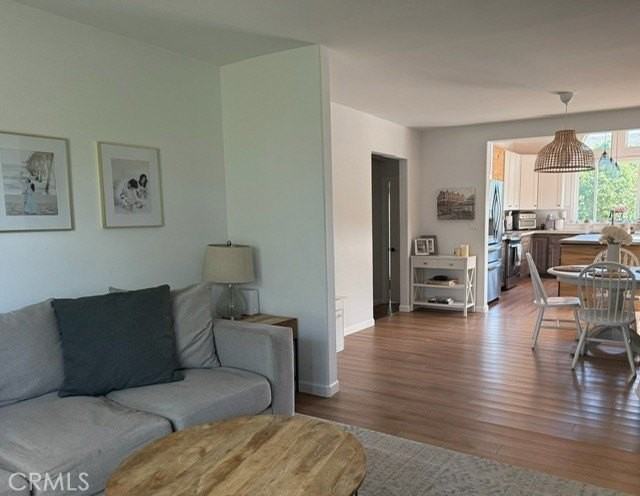 8218 Handley Ave - Photo 6 of 17