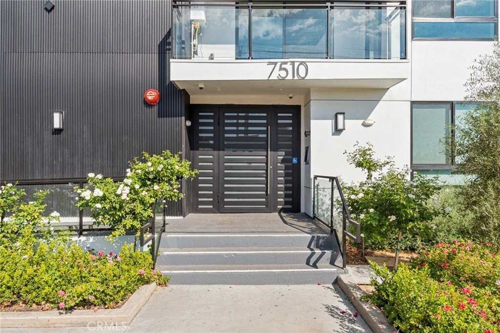 7510 Sepulveda Blvd #304 - Photo 3 of 26