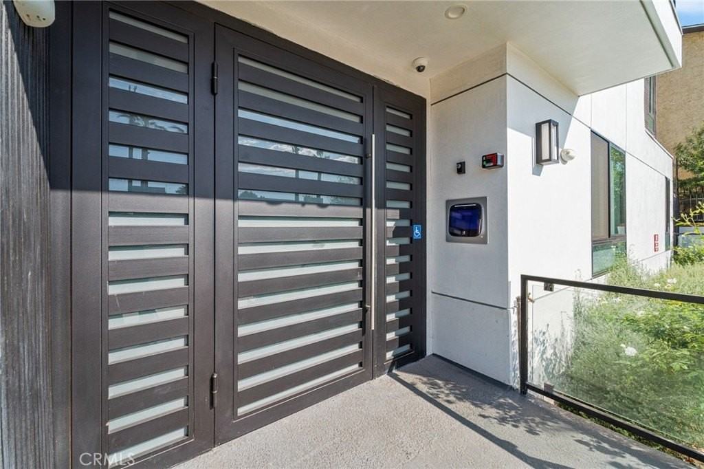 7510 Sepulveda Blvd #304 - Photo 4 of 26