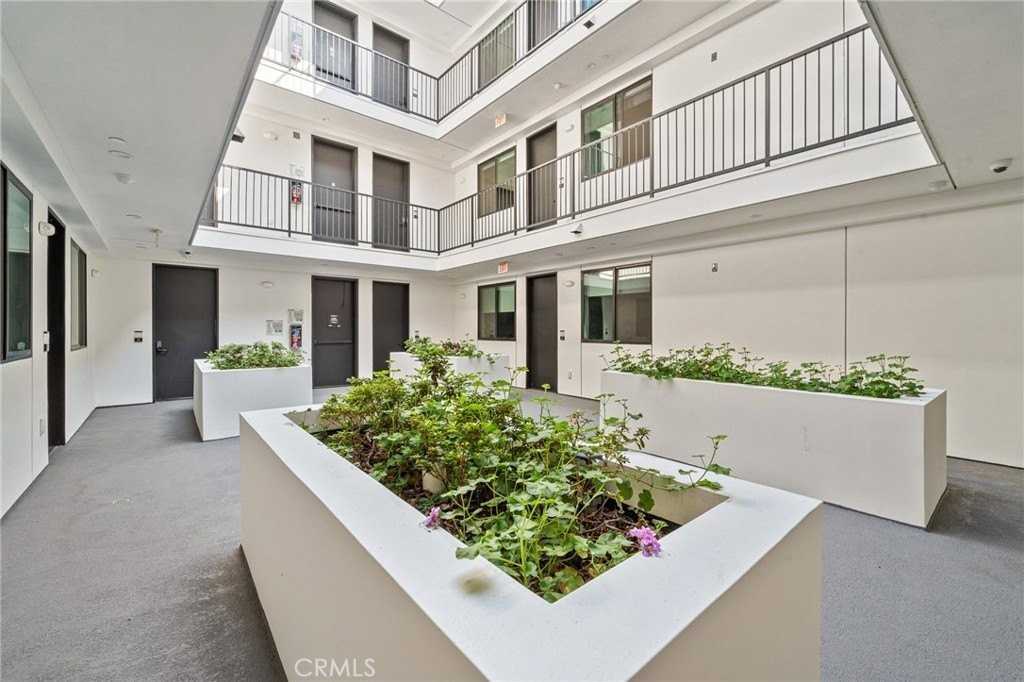 7510 Sepulveda Blvd #304 - Photo 6 of 26