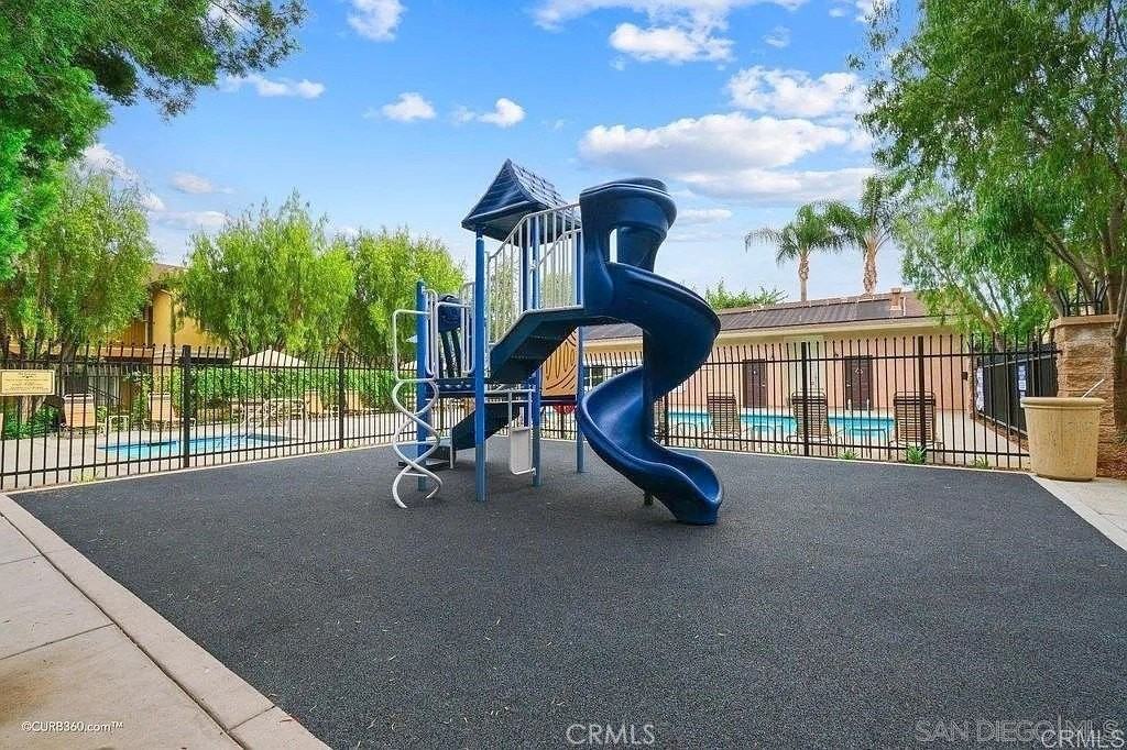 9728 Marilla Dr #400 - Photo 6 of 8