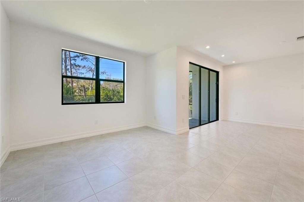 7611 Morgan Way - Photo 5 of 26