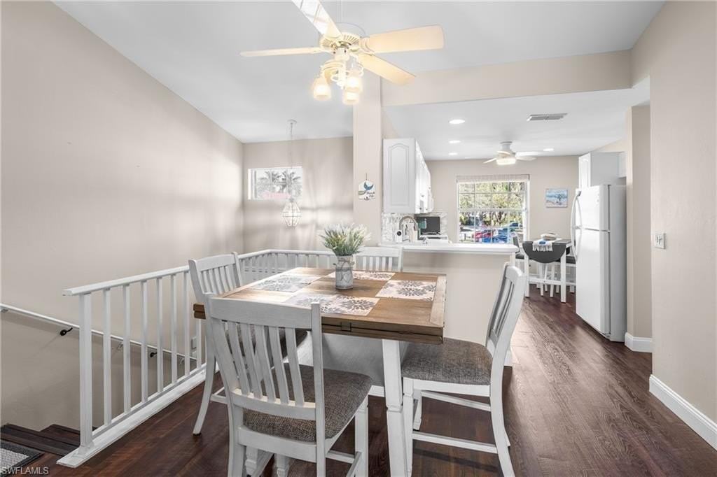 541 Windsor Sq - Photo 4 of 25