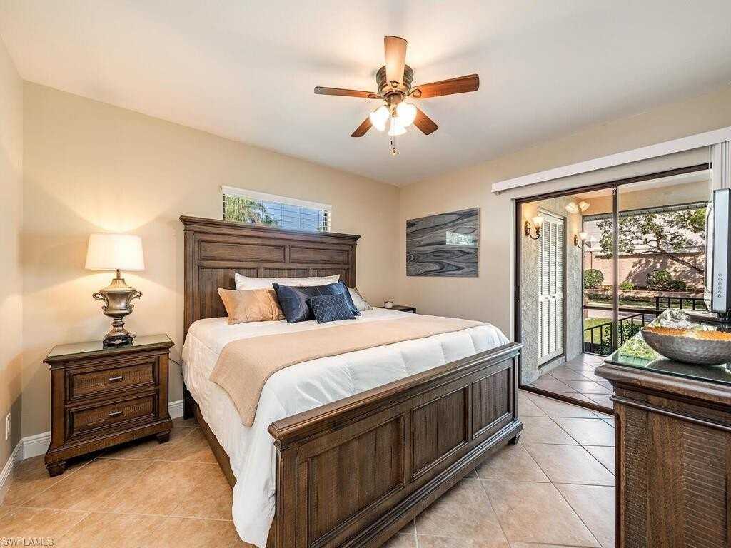 560 9th Ave S Unit 1 #1 - Photo 4 of 12