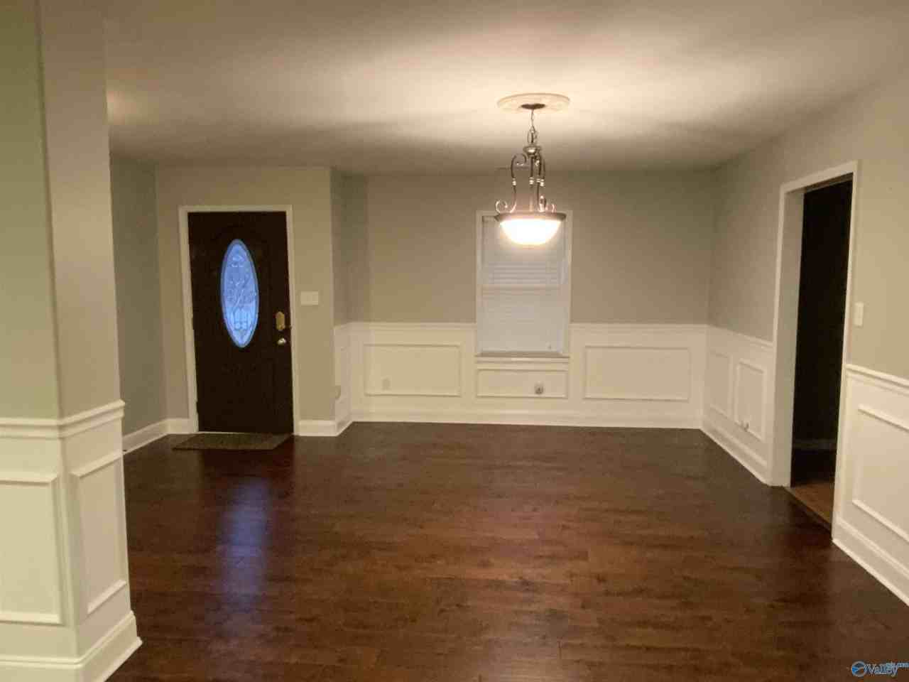 108 Pat St - Photo 3 of 10