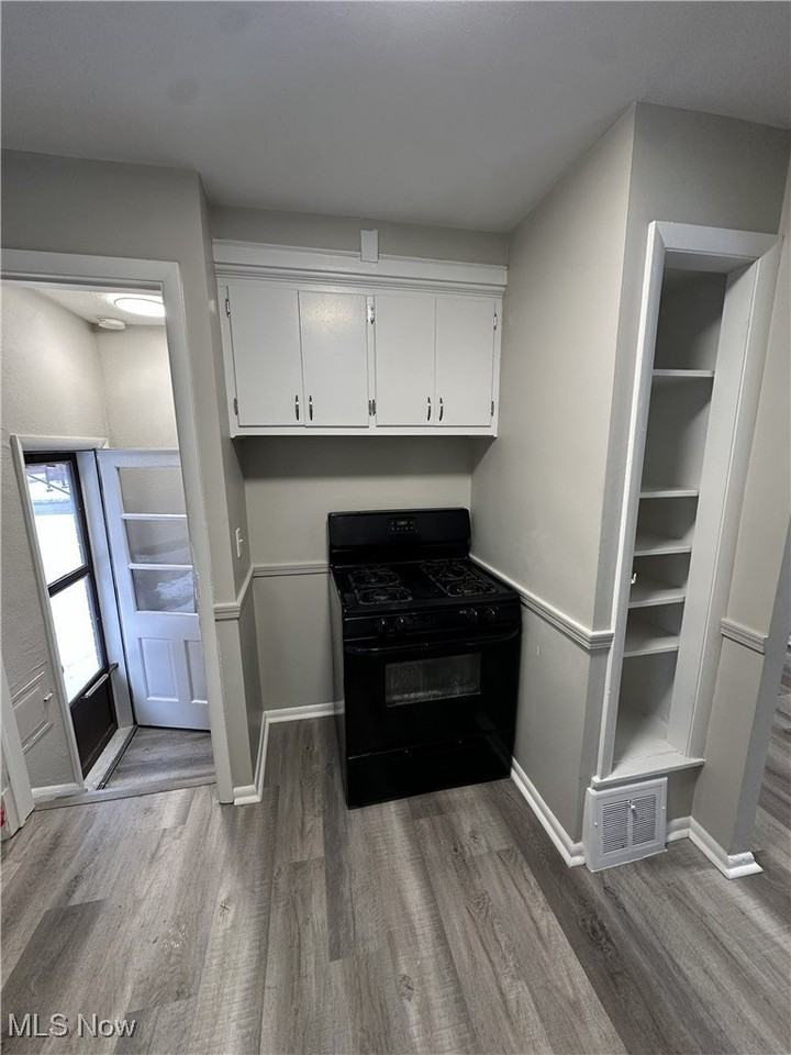 14317 Granger Rd - Photo 7 of 21