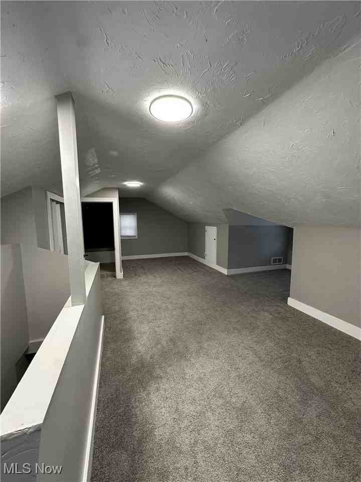 5303 Kohout St - Photo 6 of 17