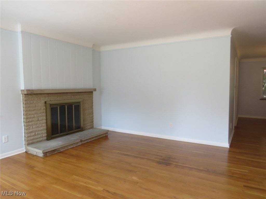 25316 Conover Dr - Photo 3 of 25