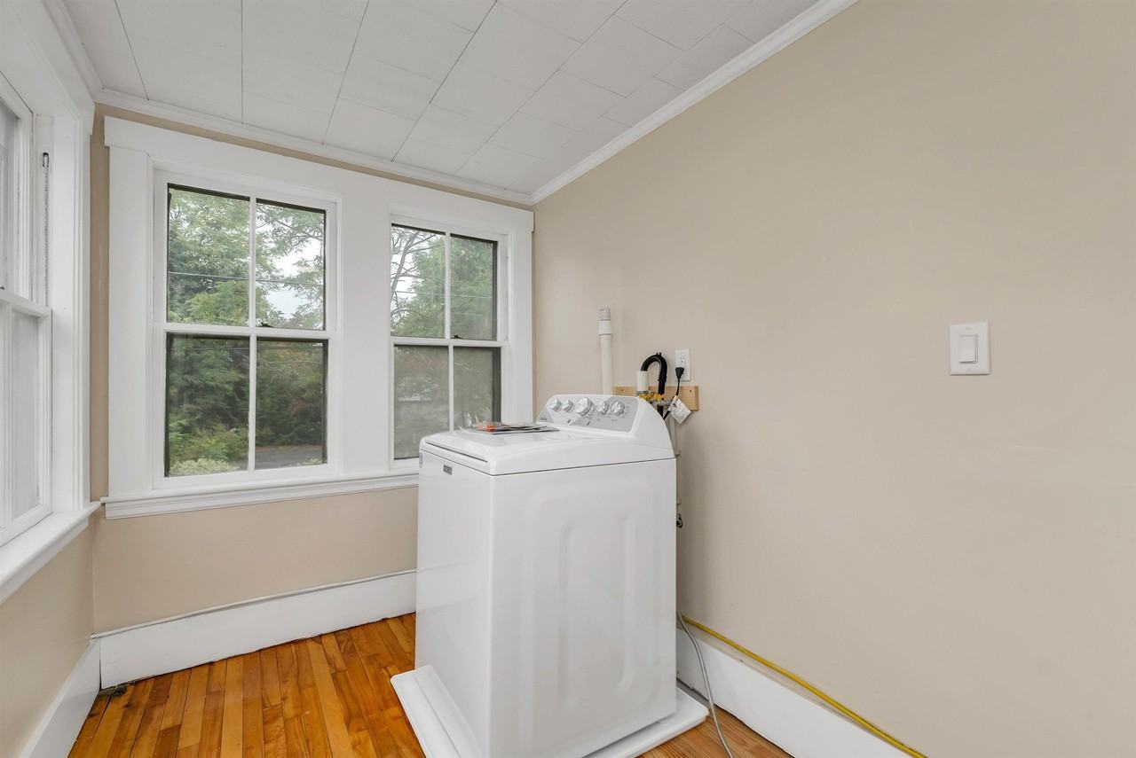 86 Main St #2 - Photo 5 of 24