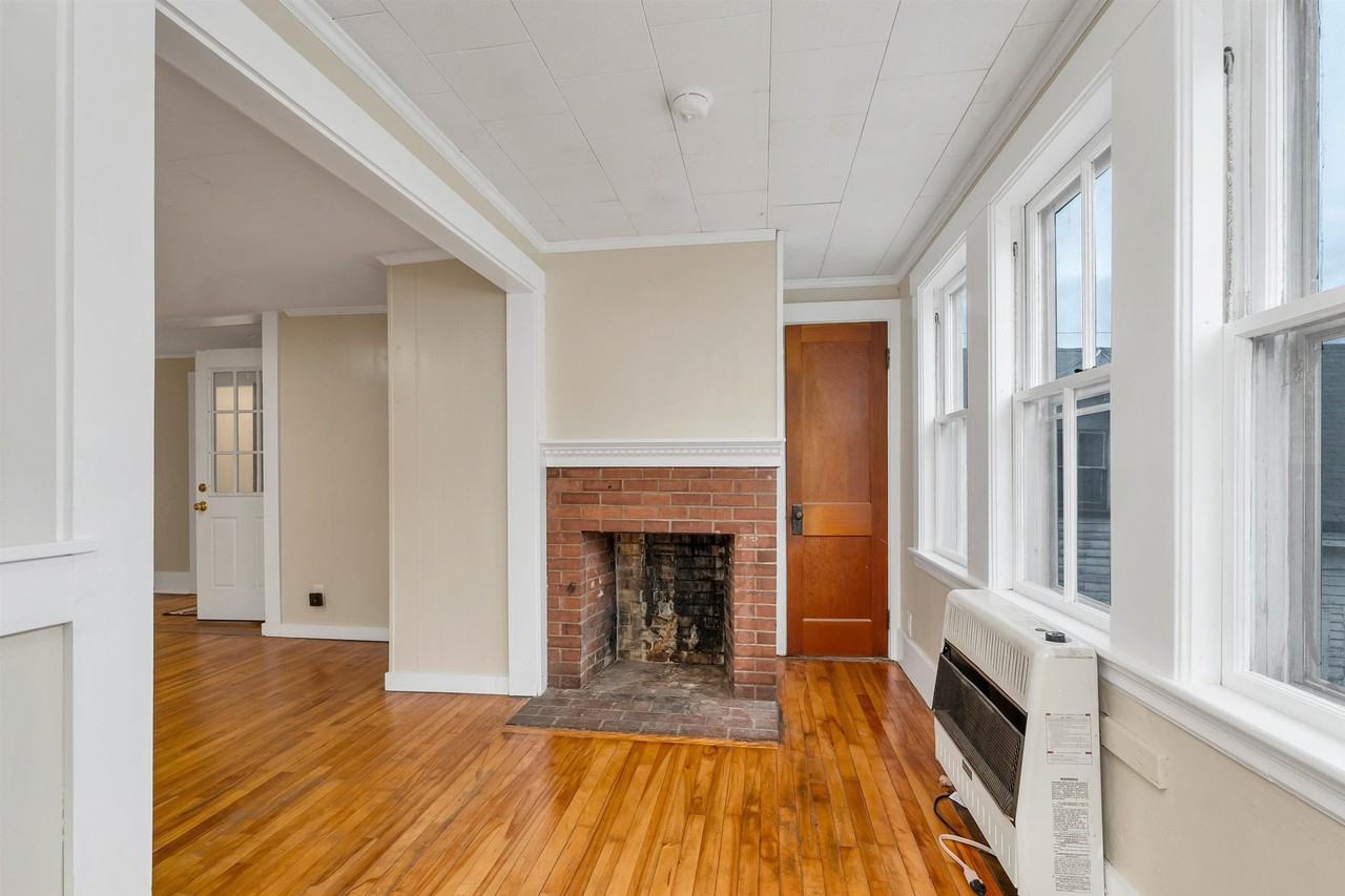 86 Main St #2 - Photo 6 of 24