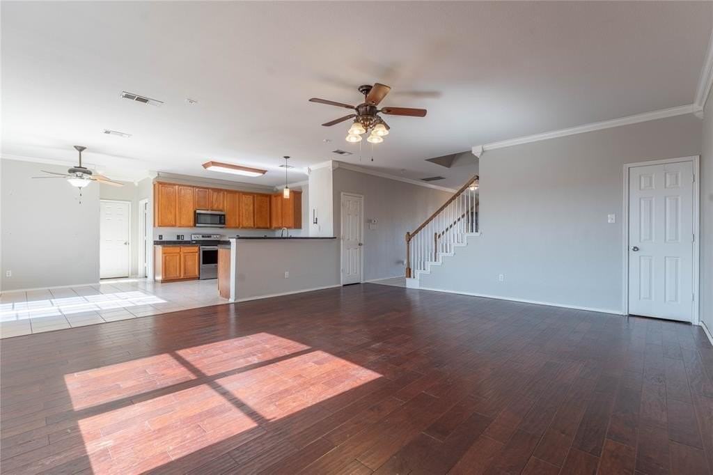 5028 Senator Dr - Photo 7 of 28