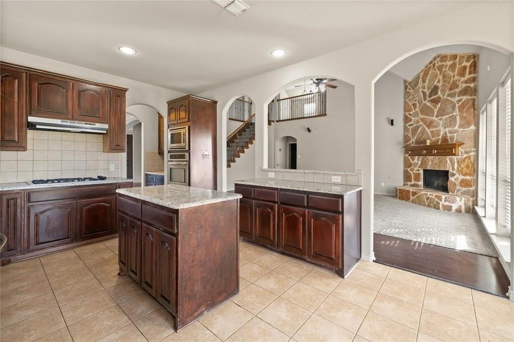 1300 Spanish Needle Trl - Photo 7 of 33