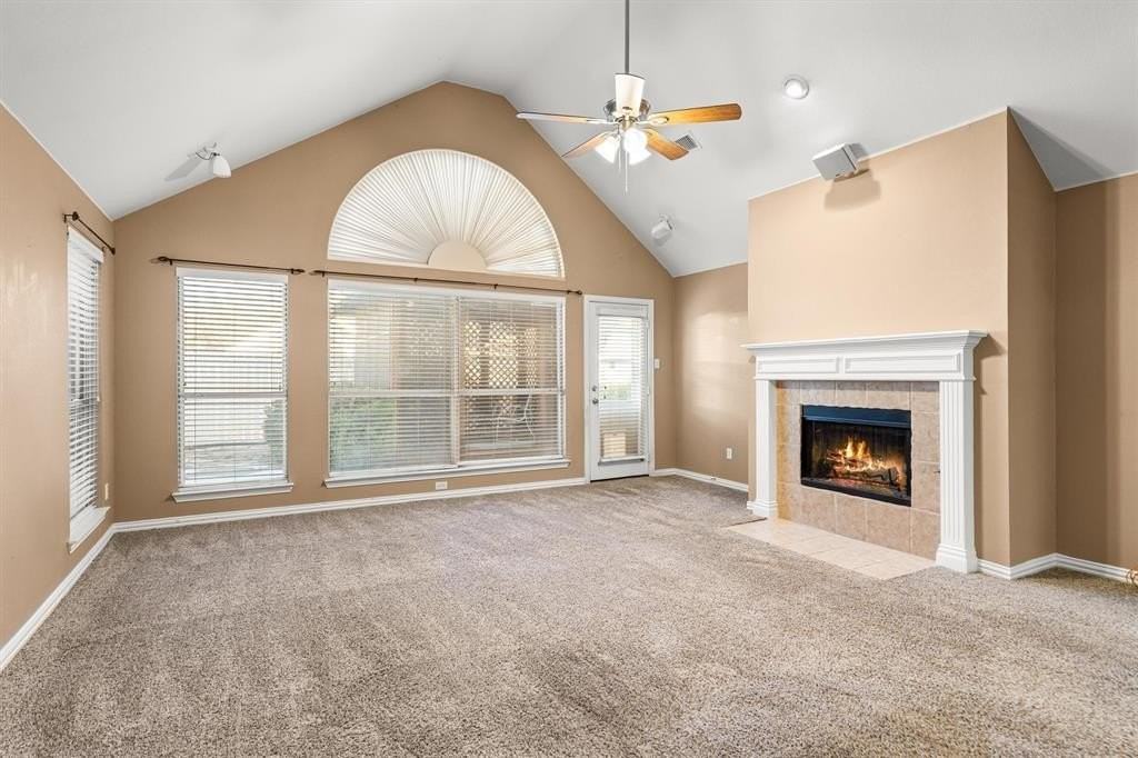 5404 Fairfax Ct - Photo 4 of 40