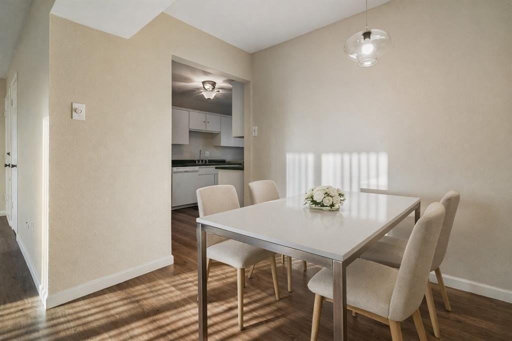 505 W Lookout Dr #201 - Photo 3 of 10