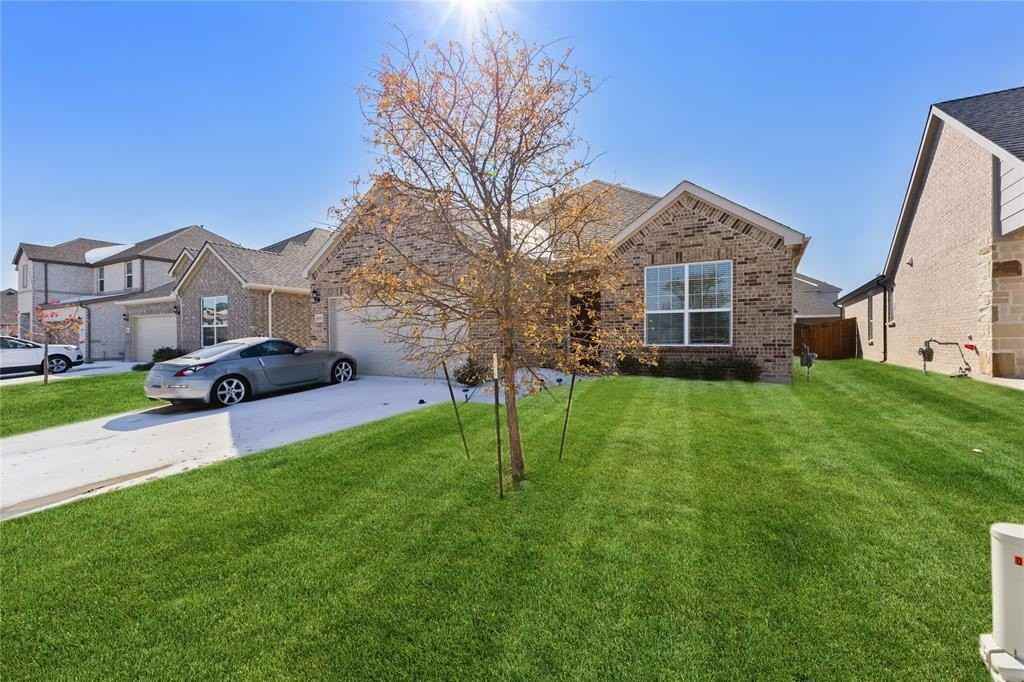 2024 Robert St - Photo 3 of 22