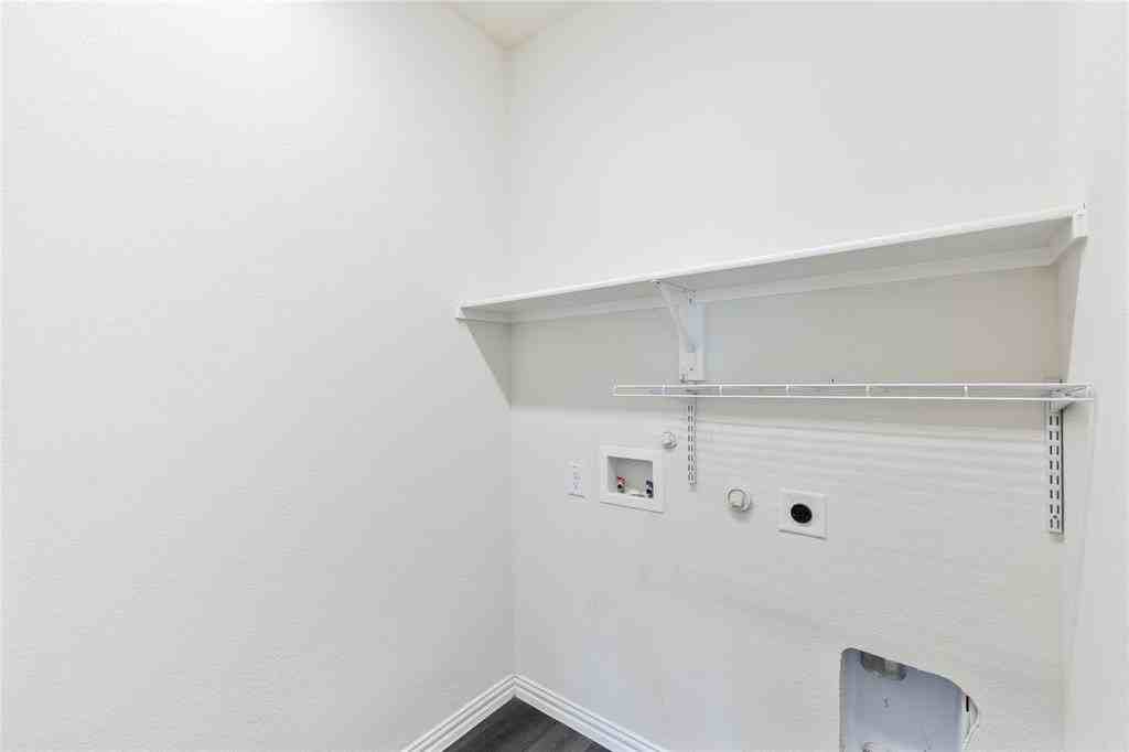 2024 Robert St - Photo 6 of 22