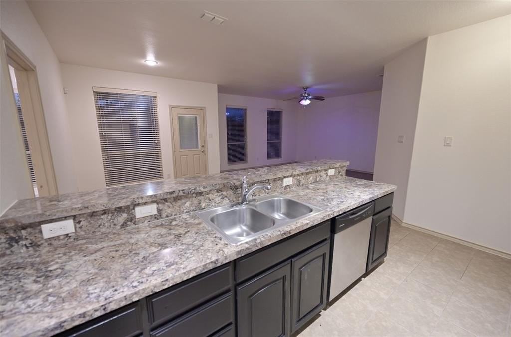 2908 Bahar Dr - Photo 7 of 38