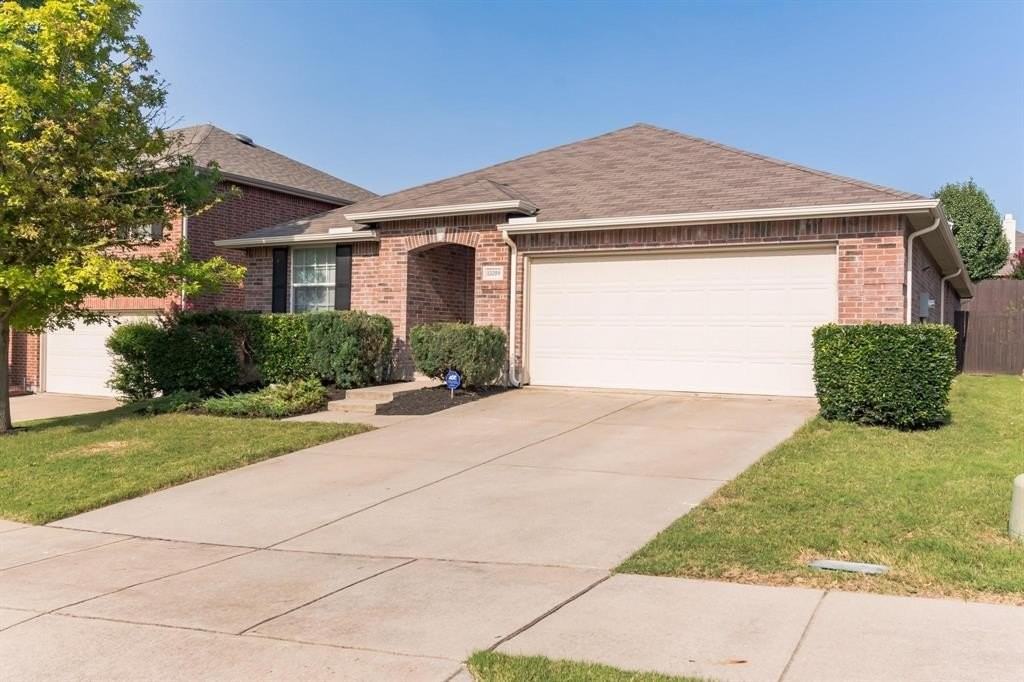 13359 Fondren Ln - Photo 2 of 28