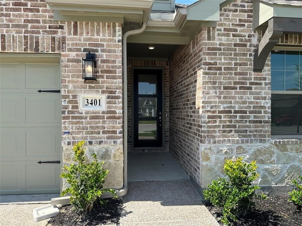 3401 Paintbrush Path - Photo 2 of 39