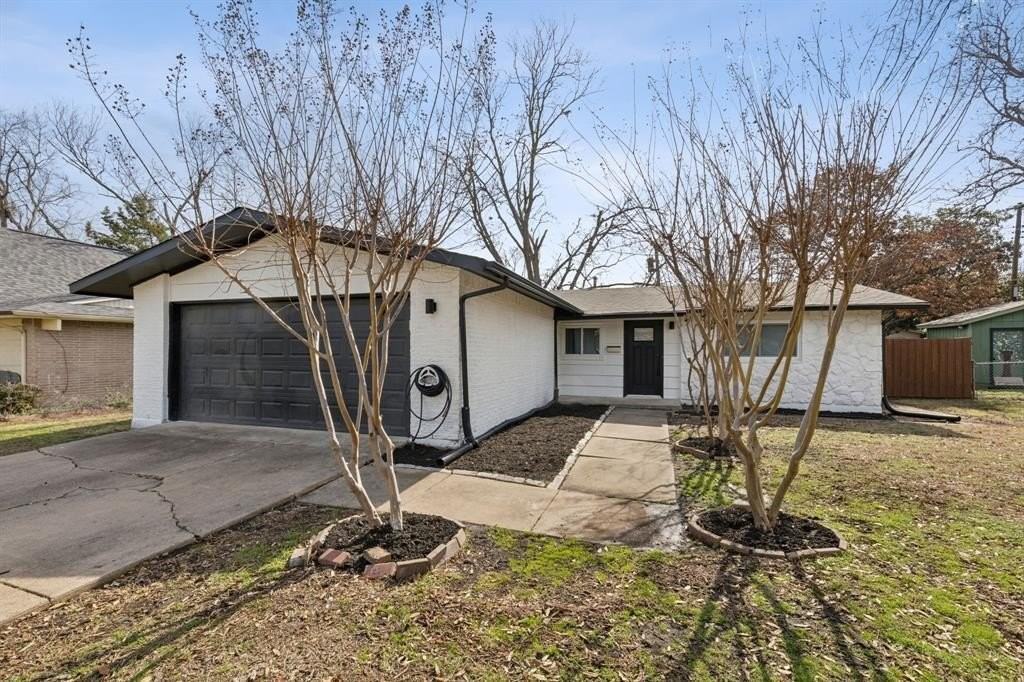 827 Greenhaven Dr - Photo 2 of 23