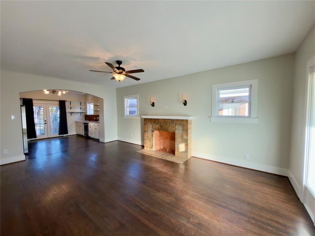 803 Woodlawn Ave - Photo 5 of 17