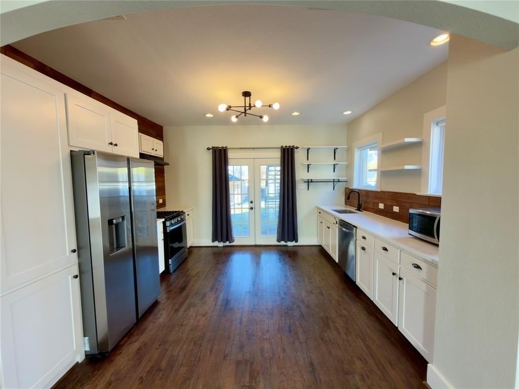 803 Woodlawn Ave - Photo 6 of 17